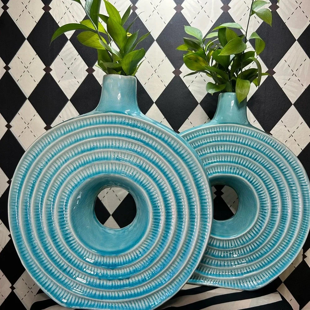 Grand-Scale 16" Rare Turquoise Sculptural Ceramic Vase – Modernist Circle Form - Picture 7 of 14